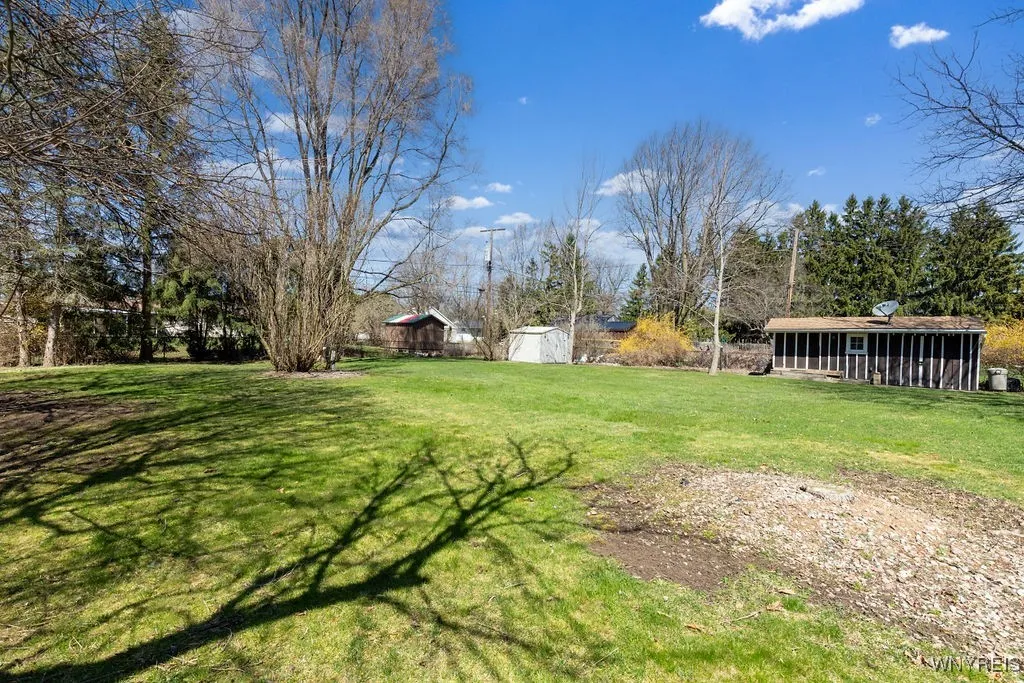 4040 Elma Road, Clarence, New York 14221, Clarence, New York 14221, 4 Bedrooms Bedrooms, 10 Rooms Rooms,2 BathroomsBathrooms,Residential,Closed,4040 Elma Road, Clarence, New York 14221,B1602261