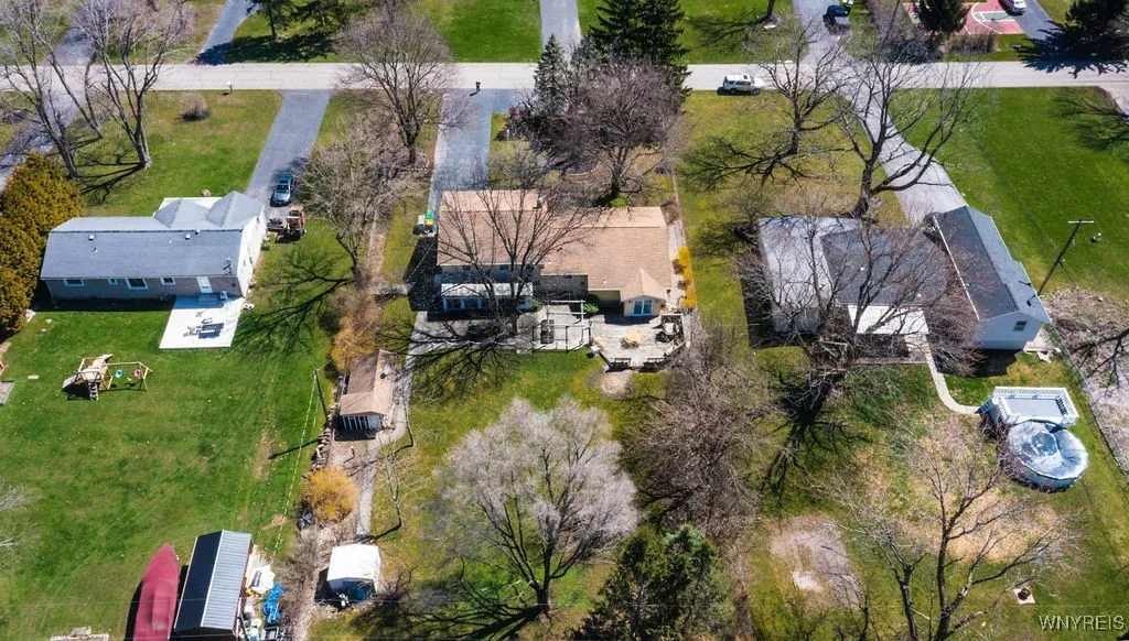 4040 Elma Road, Clarence, New York 14221, Clarence, New York 14221, 4 Bedrooms Bedrooms, 10 Rooms Rooms,2 BathroomsBathrooms,Residential,Closed,4040 Elma Road, Clarence, New York 14221,B1602261