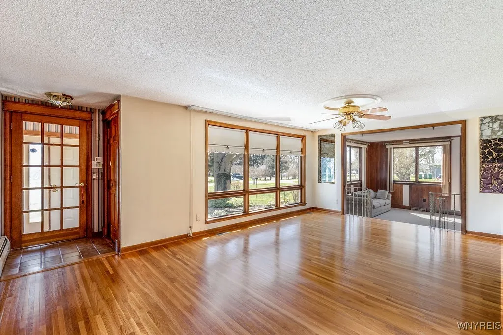 4040 Elma Road, Clarence, New York 14221, Clarence, New York 14221, 4 Bedrooms Bedrooms, 10 Rooms Rooms,2 BathroomsBathrooms,Residential,Closed,4040 Elma Road, Clarence, New York 14221,B1602261
