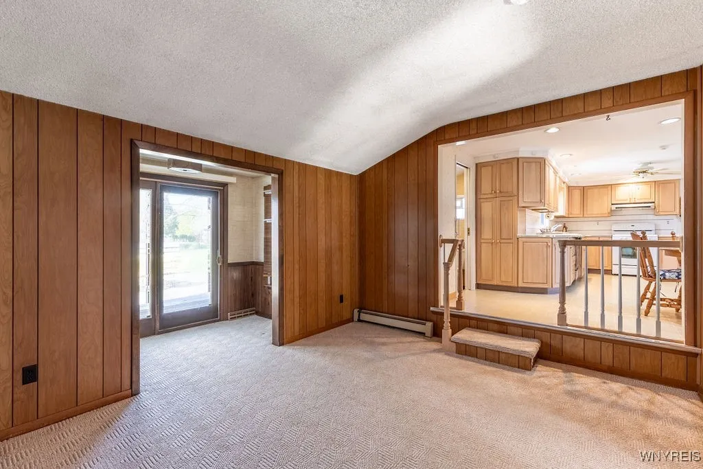 4040 Elma Road, Clarence, New York 14221, Clarence, New York 14221, 4 Bedrooms Bedrooms, 10 Rooms Rooms,2 BathroomsBathrooms,Residential,Closed,4040 Elma Road, Clarence, New York 14221,B1602261