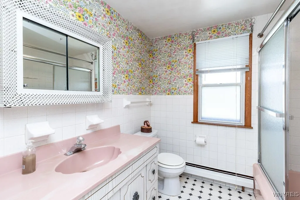 4040 Elma Road, Clarence, New York 14221, Clarence, New York 14221, 4 Bedrooms Bedrooms, 10 Rooms Rooms,2 BathroomsBathrooms,Residential,Closed,4040 Elma Road, Clarence, New York 14221,B1602261