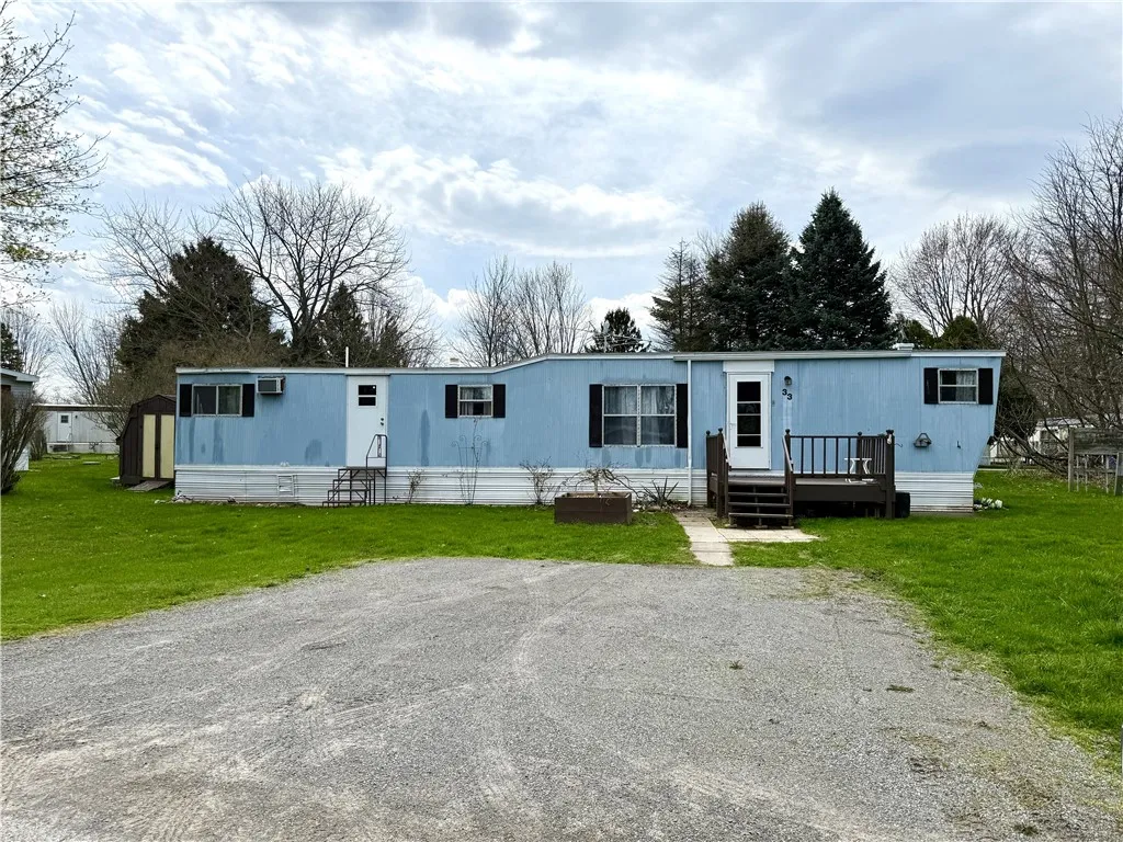 1612 Hennessey Road 33, Ontario, New York 14519, Ontario, New York 14519, 2 Bedrooms Bedrooms, 5 Rooms Rooms,1 BathroomBathrooms,Residential,Closed,1612 Hennessey Road 33, Ontario, New York 14519,0,R1601808