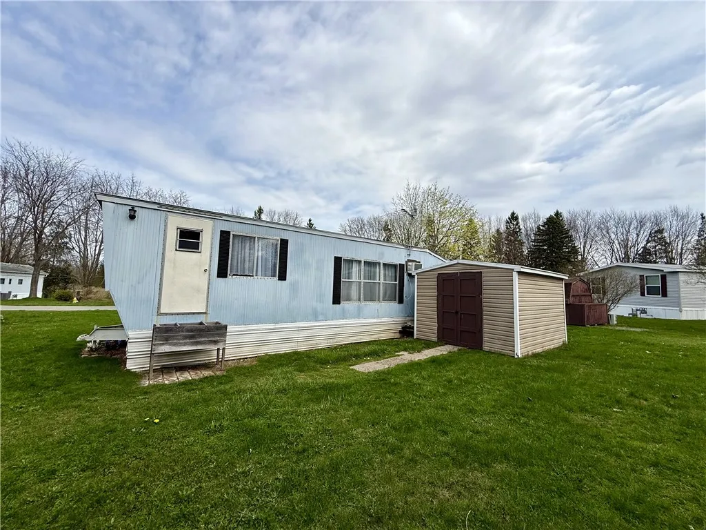 1612 Hennessey Road 33, Ontario, New York 14519, Ontario, New York 14519, 2 Bedrooms Bedrooms, 5 Rooms Rooms,1 BathroomBathrooms,Residential,Closed,1612 Hennessey Road 33, Ontario, New York 14519,0,R1601808