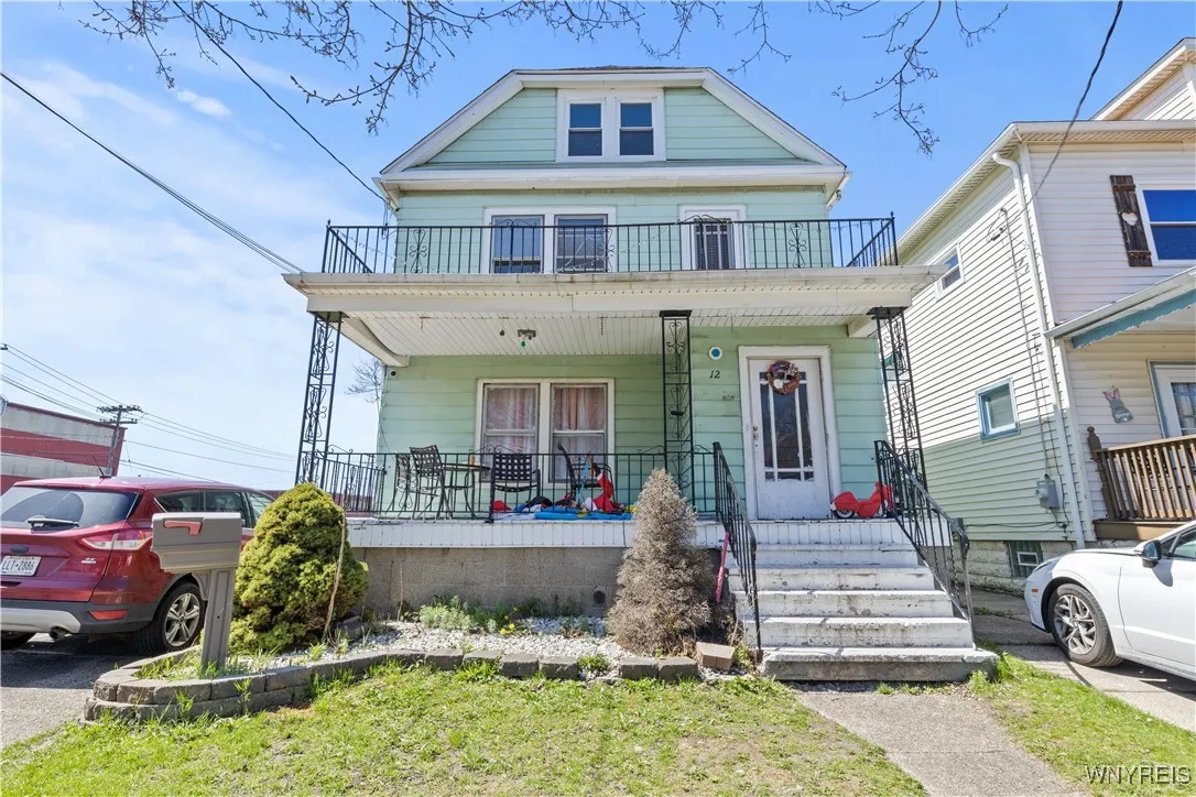 12 Hobart Street, Buffalo, New York 14206, Buffalo, New York 14206, 4 Bedrooms Bedrooms, ,2 BathroomsBathrooms,Residential,Closed,12 Hobart Street, Buffalo, New York 14206,0,B1602671