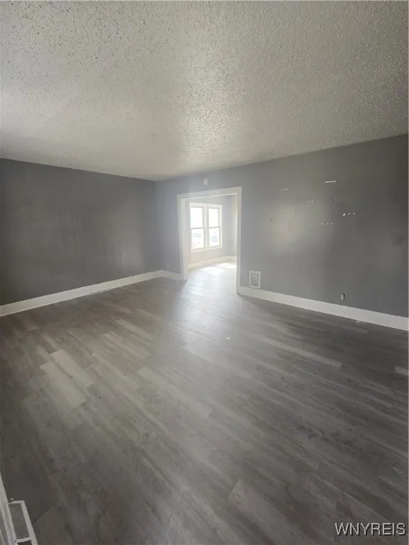 12 Hobart Street, Buffalo, New York 14206, Buffalo, New York 14206, 4 Bedrooms Bedrooms, ,2 BathroomsBathrooms,Residential,Closed,12 Hobart Street, Buffalo, New York 14206,0,B1602671