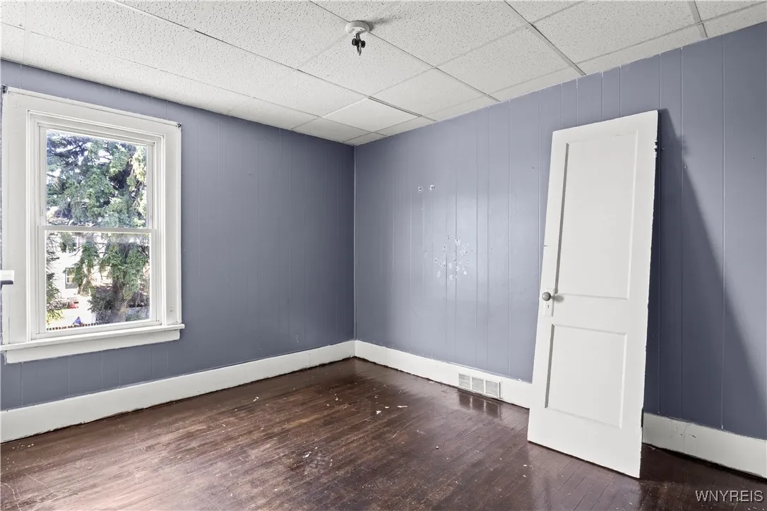 12 Hobart Street, Buffalo, New York 14206, Buffalo, New York 14206, 4 Bedrooms Bedrooms, ,2 BathroomsBathrooms,Residential,Closed,12 Hobart Street, Buffalo, New York 14206,0,B1602671