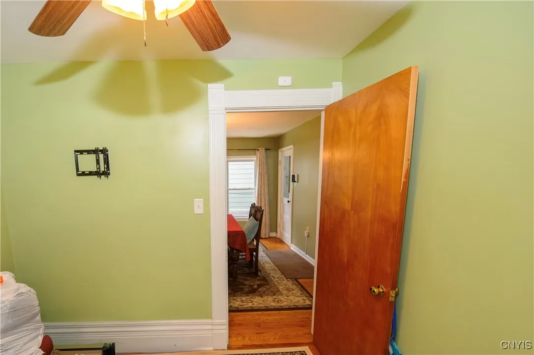 205 Apple Street, Syracuse, New York 13204, Syracuse, New York 13204, 4 Bedrooms Bedrooms, 8 Rooms Rooms,2 BathroomsBathrooms,Residential,Closed,205 Apple Street, Syracuse, New York 13204,0,S1602500