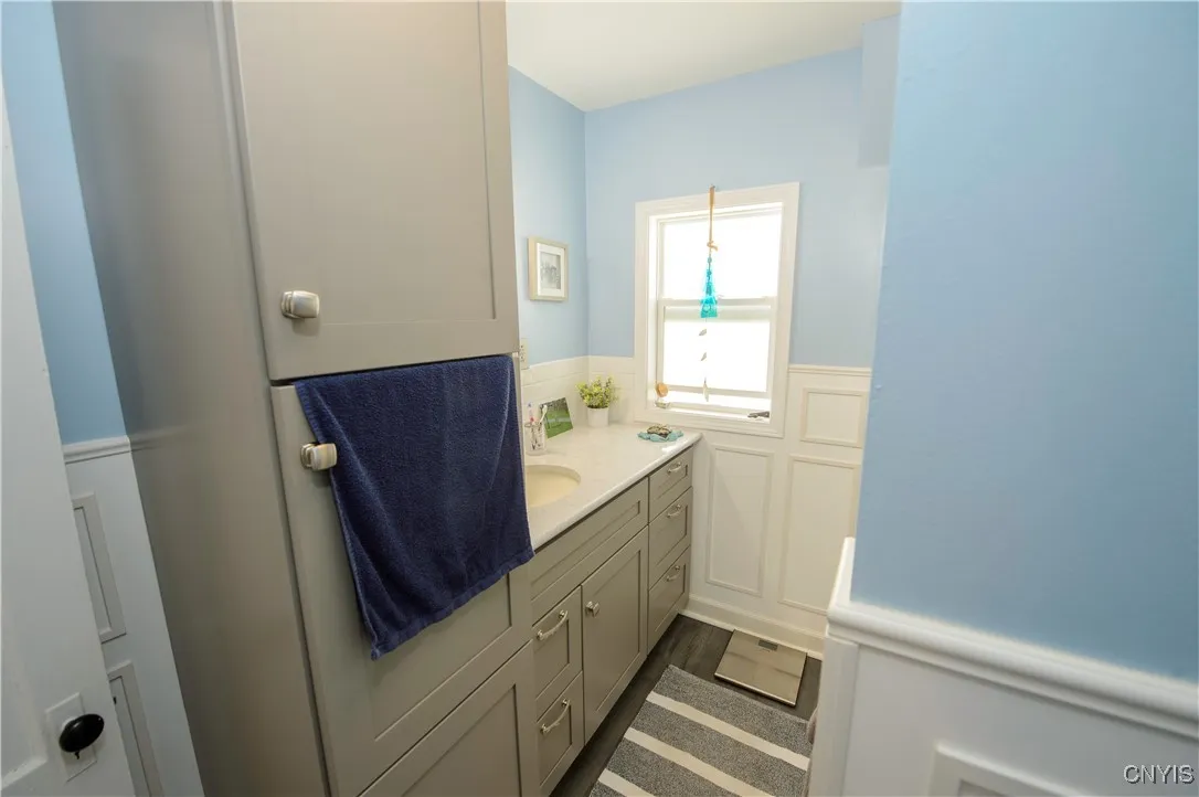 205 Apple Street, Syracuse, New York 13204, Syracuse, New York 13204, 4 Bedrooms Bedrooms, 8 Rooms Rooms,2 BathroomsBathrooms,Residential,Closed,205 Apple Street, Syracuse, New York 13204,0,S1602500