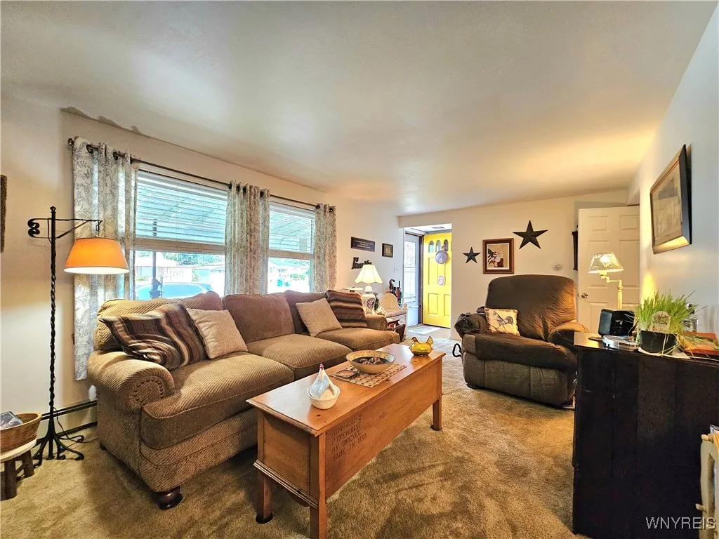 4771 Lake Shore Road, Hamburg, New York 14075, Hamburg, New York 14075, 3 Bedrooms Bedrooms, 6 Rooms Rooms,1 BathroomBathrooms,Residential,For Sale,4771 Lake Shore Road, Hamburg, New York 14075,0,B1602676