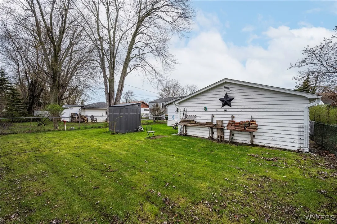 4771 Lake Shore Road, Hamburg, New York 14075, Hamburg, New York 14075, 3 Bedrooms Bedrooms, 6 Rooms Rooms,1 BathroomBathrooms,Residential,For Sale,4771 Lake Shore Road, Hamburg, New York 14075,B1602676