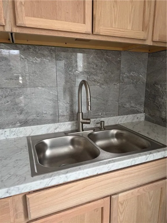 3 West Street 3, New Berlin, New York 13411, New Berlin, New York 13411, 2 Bedrooms Bedrooms, 5 Rooms Rooms,1 BathroomBathrooms,Residential Lease,Closed,3 West Street 3, New Berlin, New York 13411,0,R1602819