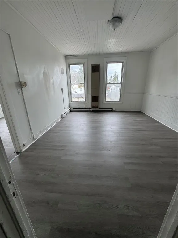 3 West Street 3, New Berlin, New York 13411, New Berlin, New York 13411, 2 Bedrooms Bedrooms, 5 Rooms Rooms,1 BathroomBathrooms,Residential Lease,Closed,3 West Street 3, New Berlin, New York 13411,0,R1602819