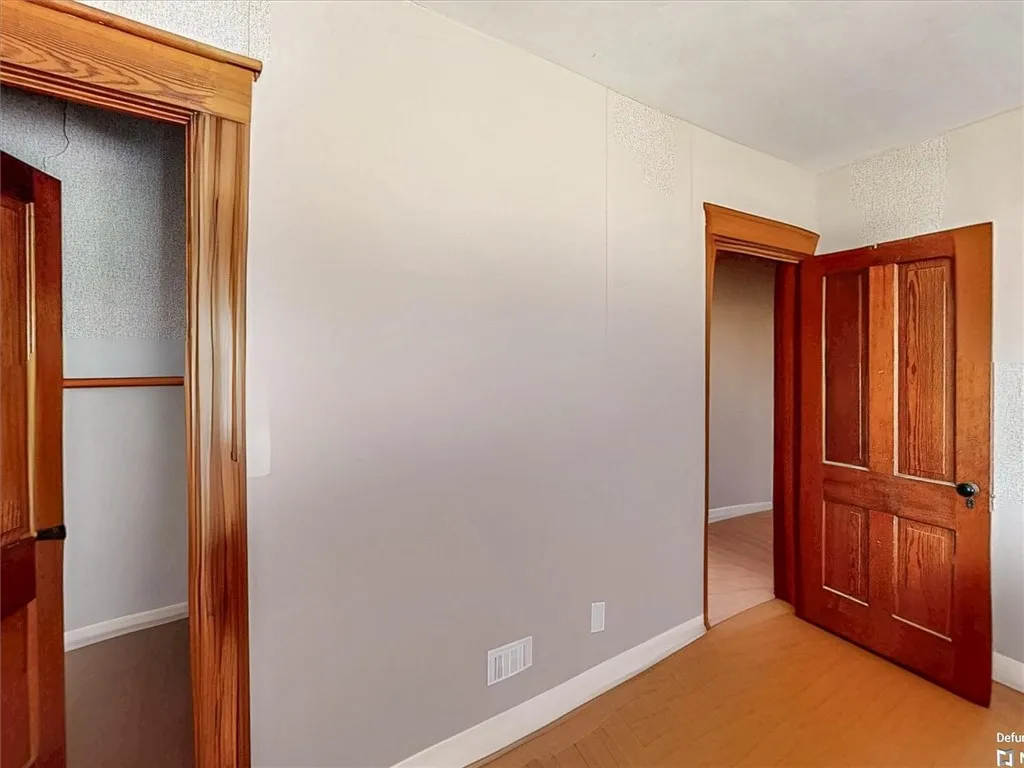 VIRTUAL STAGING / CLEAN