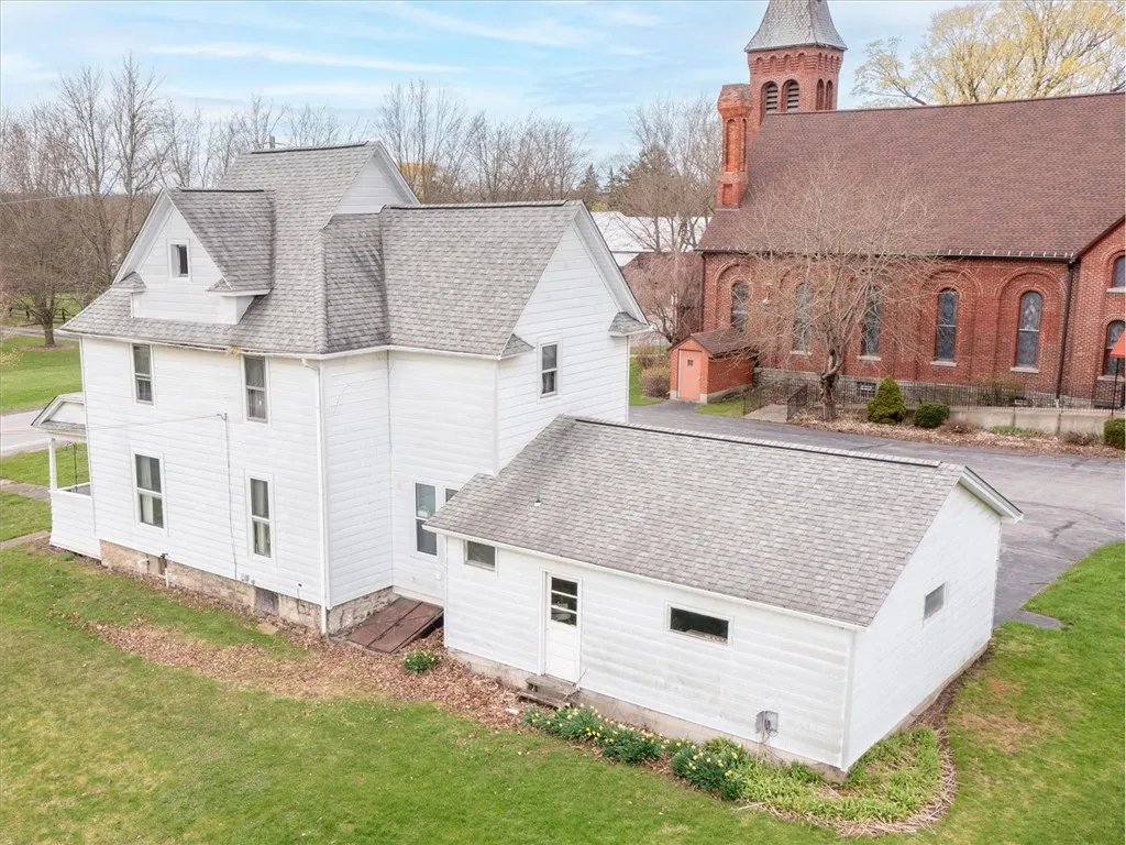 10800 Hunts Corners Road, Clarence, New York 14031, Clarence, New York 14031, 5 Bedrooms Bedrooms, 10 Rooms Rooms,1 BathroomBathrooms,Residential,Closed,10800 Hunts Corners Road, Clarence, New York 14031,0,R1602827