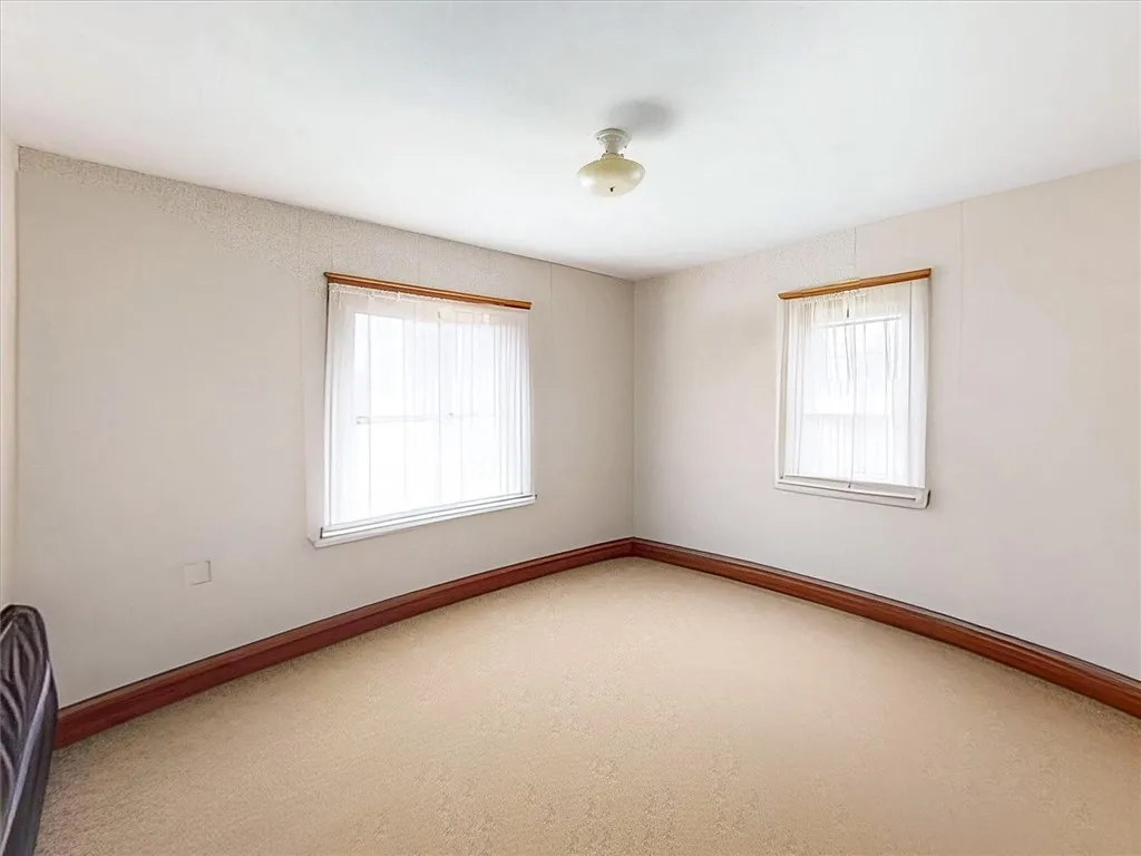 VIRTUAL STAGING / CLEAN