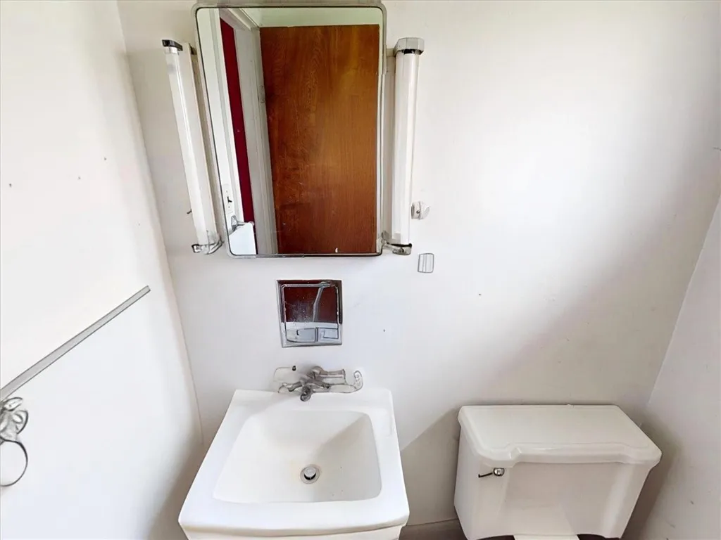 VIRTUAL STAGING / CLEAN