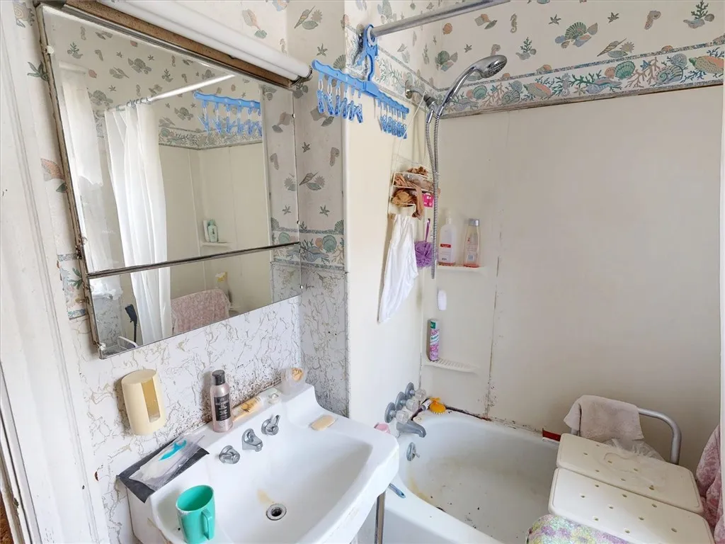 10800 Hunts Corners Road, Clarence, New York 14031, Clarence, New York 14031, 5 Bedrooms Bedrooms, 10 Rooms Rooms,1 BathroomBathrooms,Residential,Closed,10800 Hunts Corners Road, Clarence, New York 14031,0,R1602827