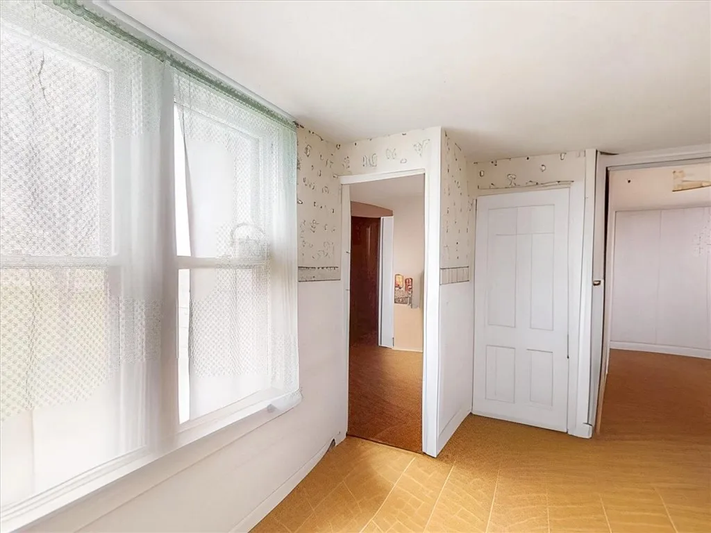 VIRTUAL STAGING / CLEAN