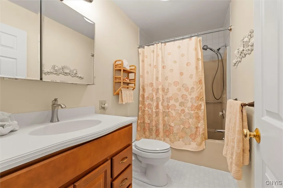 5703 Silver Street Road, Fleming, New York 13021, Fleming, New York 13021, 4 Bedrooms Bedrooms, 10 Rooms Rooms,2 BathroomsBathrooms,Residential,Closed,5703 Silver Street Road, Fleming, New York 13021,0,S1602807