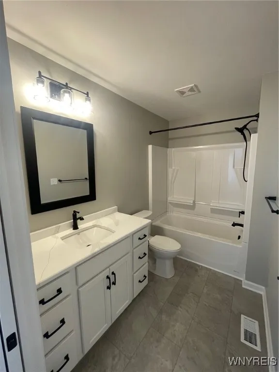 Main bath, opens to bedroom #2 and hallway
