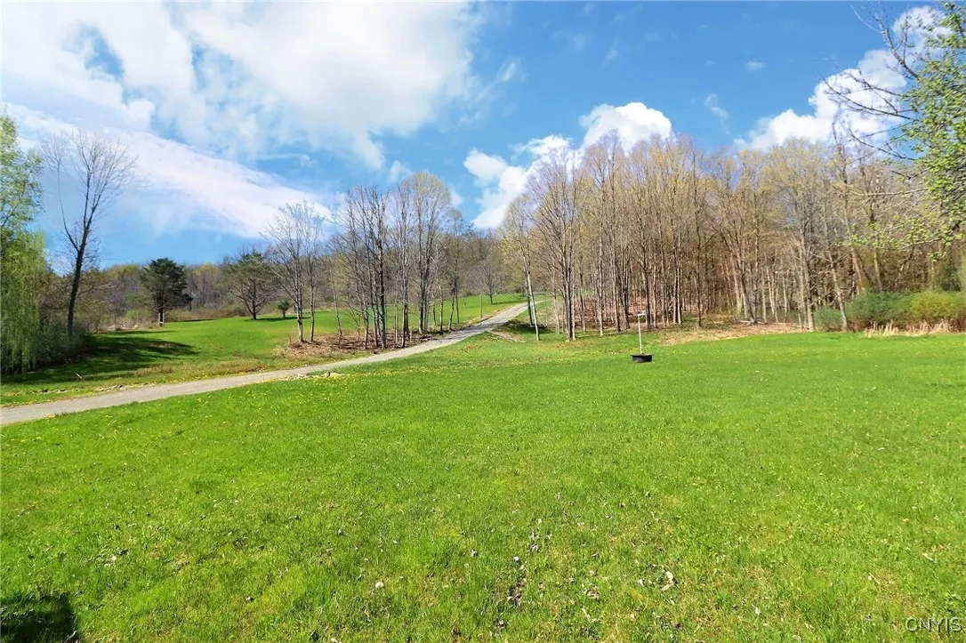 5528 Clearview Drive, Stockbridge, New York 13409, Stockbridge, New York 13409, 3 Bedrooms Bedrooms, 9 Rooms Rooms,2 BathroomsBathrooms,Residential,Closed,5528 Clearview Drive, Stockbridge, New York 13409,0,S1602858