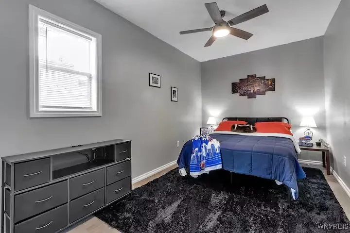 723 Perry Street, Buffalo, New York 14210, Buffalo, New York 14210, 8 Bedrooms Bedrooms, ,4 BathroomsBathrooms,Residential,Closed,723 Perry Street, Buffalo, New York 14210,0,B1602881