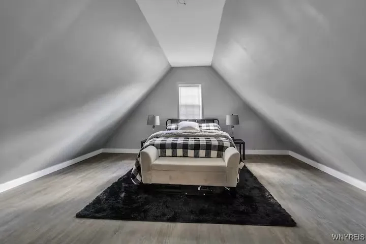 723 Perry Street, Buffalo, New York 14210, Buffalo, New York 14210, 8 Bedrooms Bedrooms, ,4 BathroomsBathrooms,Residential,Closed,723 Perry Street, Buffalo, New York 14210,0,B1602881