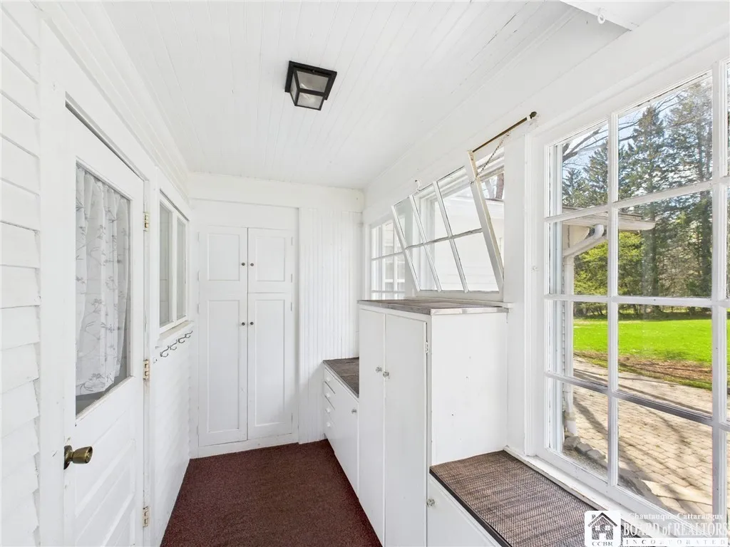 Main Entrance - Mudroom