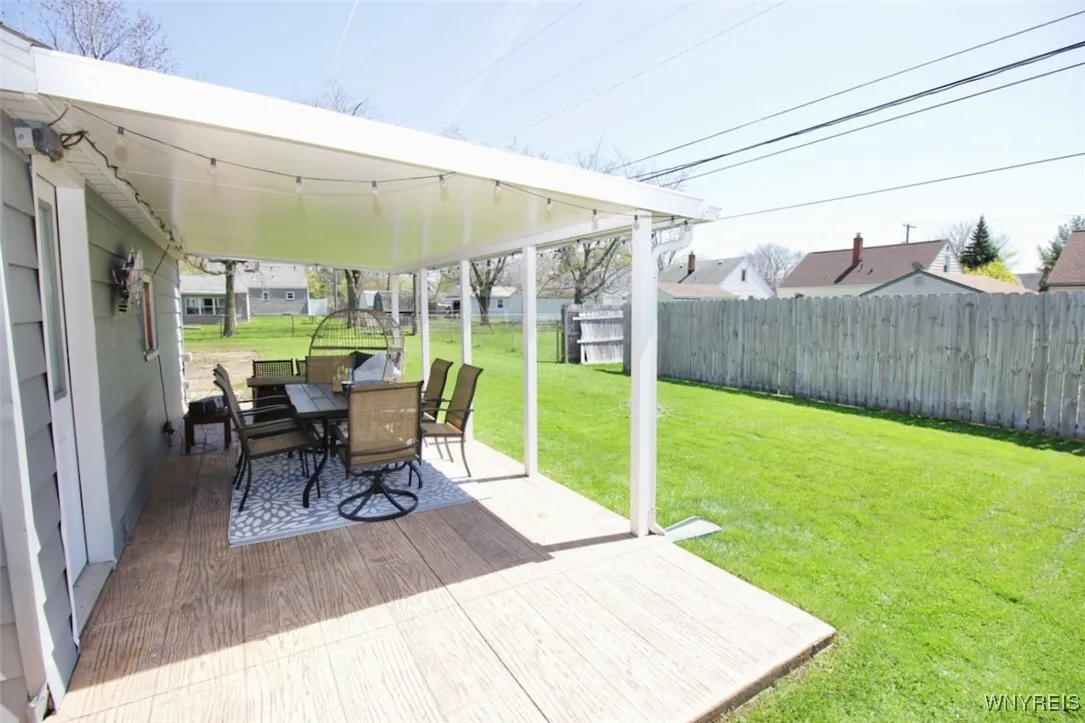 17 Ontario Drive, Cheektowaga, New York 14225, Cheektowaga, New York 14225, 3 Bedrooms Bedrooms, 7 Rooms Rooms,1 BathroomBathrooms,Residential,Closed,17 Ontario Drive, Cheektowaga, New York 14225,0,B1602825