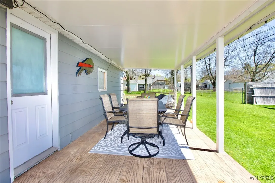 17 Ontario Drive, Cheektowaga, New York 14225, Cheektowaga, New York 14225, 3 Bedrooms Bedrooms, 7 Rooms Rooms,1 BathroomBathrooms,Residential,Closed,17 Ontario Drive, Cheektowaga, New York 14225,0,B1602825