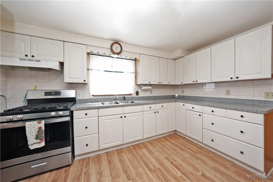 178 Highland Avenue, Tonawanda-city, New York 1415, Tonawanda, New York 14150, 4 Bedrooms Bedrooms, 7 Rooms Rooms,1 BathroomBathrooms,Residential,Closed,178 Highland Avenue, Tonawanda-city, New York 1415,0,B1602645