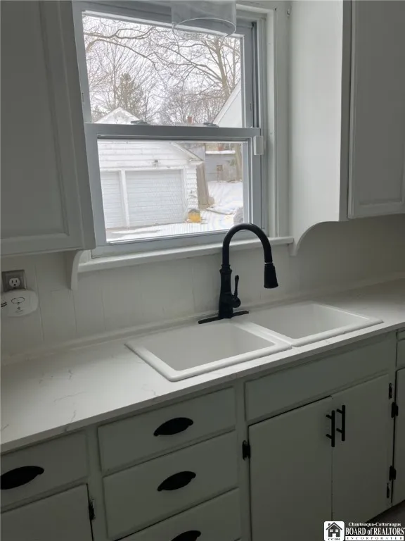 31 Falconer Street, Jamestown, New York 14701, Jamestown, New York 14701, 4 Bedrooms Bedrooms, ,2 BathroomsBathrooms,Residential,Closed,31 Falconer Street, Jamestown, New York 14701,0,R1602682