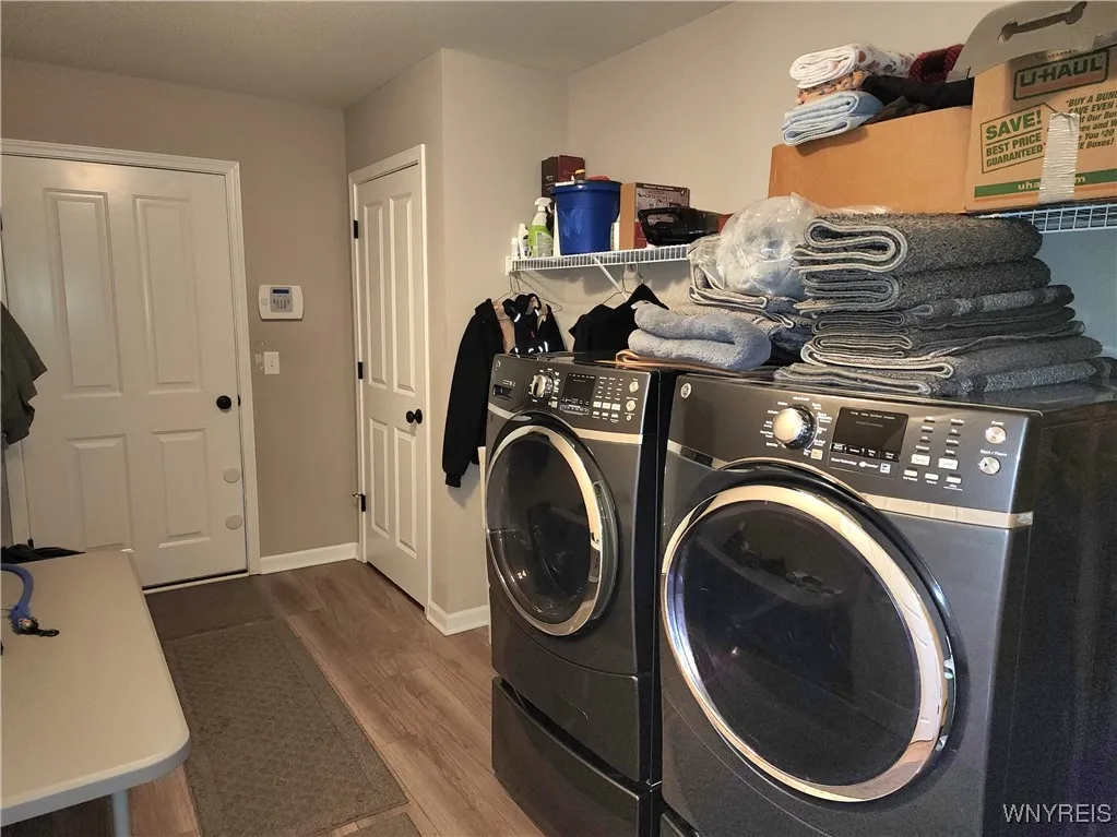 5260 Murphy Road, Orchard Park, New York 14127, Orchard Park, New York 14127, 3 Bedrooms Bedrooms, 8 Rooms Rooms,2 BathroomsBathrooms,Residential,Closed,5260 Murphy Road, Orchard Park, New York 14127,0,B1602755