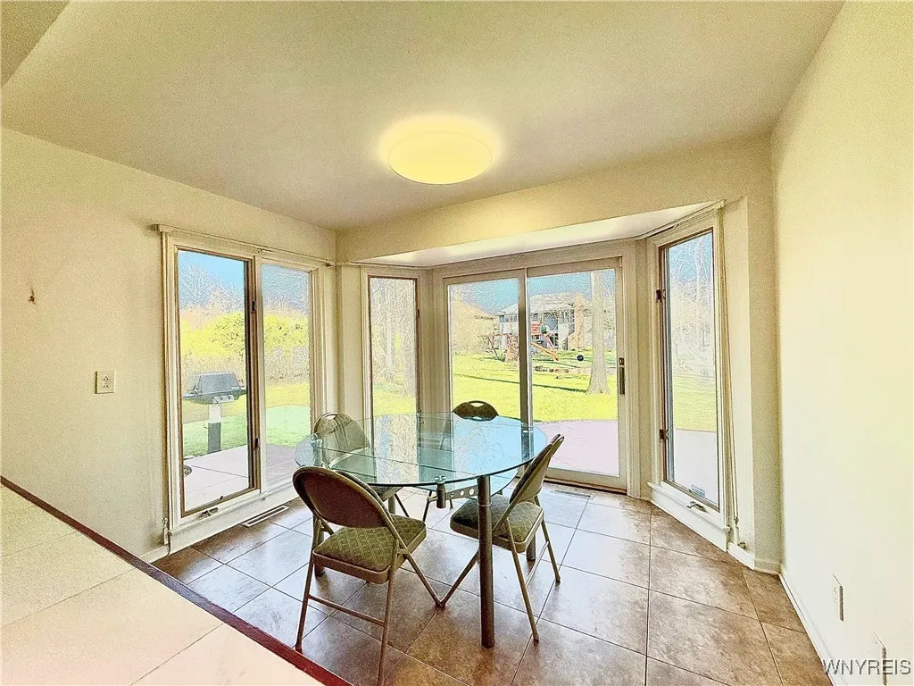 134 Crestwood Lane, Amherst, New York 14221, Amherst, New York 14221, 4 Bedrooms Bedrooms, 9 Rooms Rooms,2 BathroomsBathrooms,Residential,Closed,134 Crestwood Lane, Amherst, New York 14221,0,B1601424