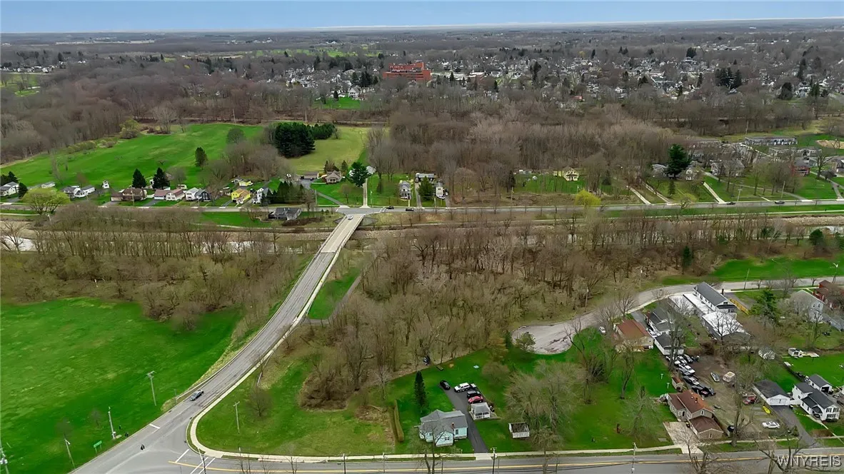 82 Lake Avenue, Lockport-city, New York 14094, Lockport City, New York 14094, 2 Bedrooms Bedrooms, 7 Rooms Rooms,1 BathroomBathrooms,Residential,For Sale,82 Lake Avenue, Lockport-city, New York 14094,0,B1600643