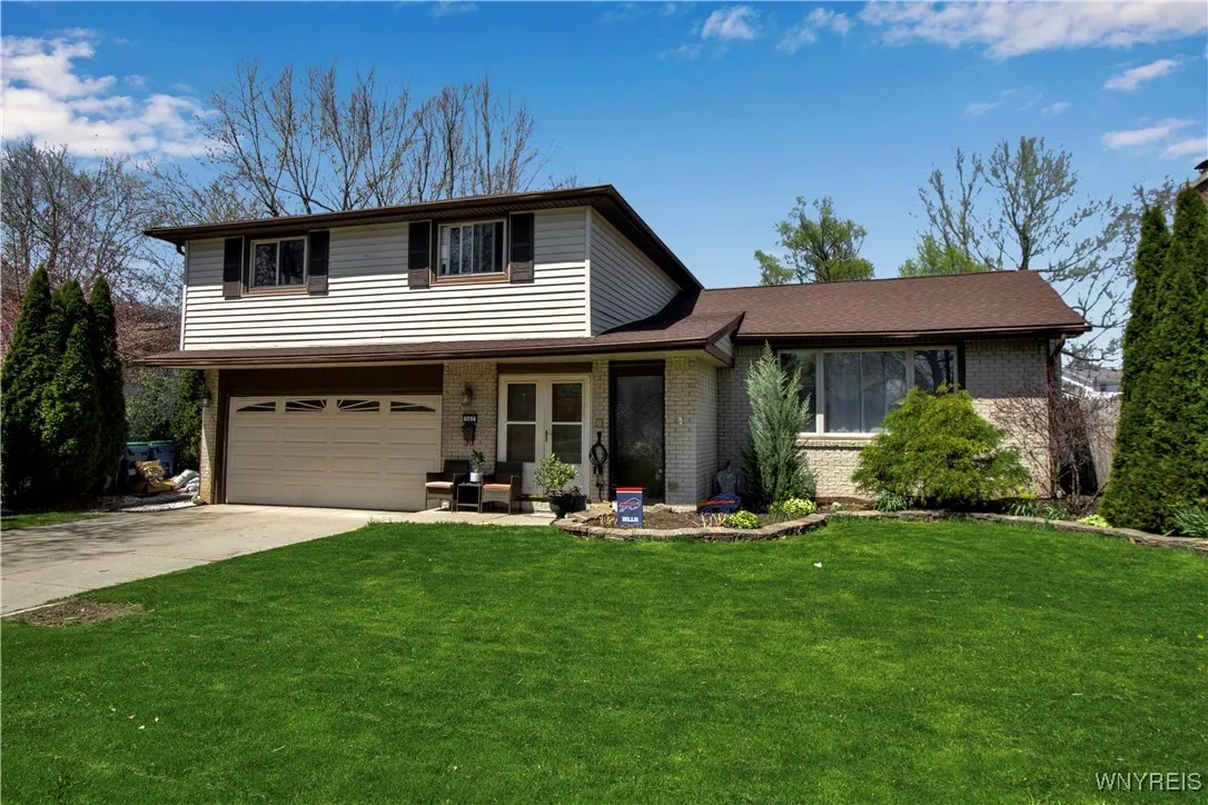567 Cottonwood Drive, Amherst, New York 14221, Amherst, New York 14221, 4 Bedrooms Bedrooms, 8 Rooms Rooms,1 BathroomBathrooms,Residential,Closed,567 Cottonwood Drive, Amherst, New York 14221,0,B1599835