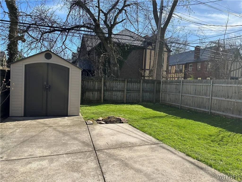185 Villa Avenue, Buffalo, New York 14216, Buffalo, New York 14216, 3 Bedrooms Bedrooms, ,2 BathroomsBathrooms,Residential,Closed,185 Villa Avenue, Buffalo, New York 14216,0,B1602871