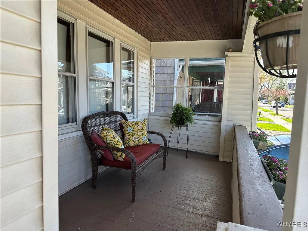 185 Villa Avenue, Buffalo, New York 14216, Buffalo, New York 14216, 3 Bedrooms Bedrooms, ,2 BathroomsBathrooms,Residential,Closed,185 Villa Avenue, Buffalo, New York 14216,0,B1602871