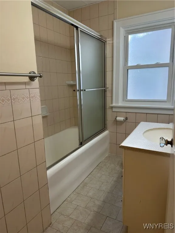 185 Villa Avenue, Buffalo, New York 14216, Buffalo, New York 14216, 3 Bedrooms Bedrooms, ,2 BathroomsBathrooms,Residential,Closed,185 Villa Avenue, Buffalo, New York 14216,0,B1602871