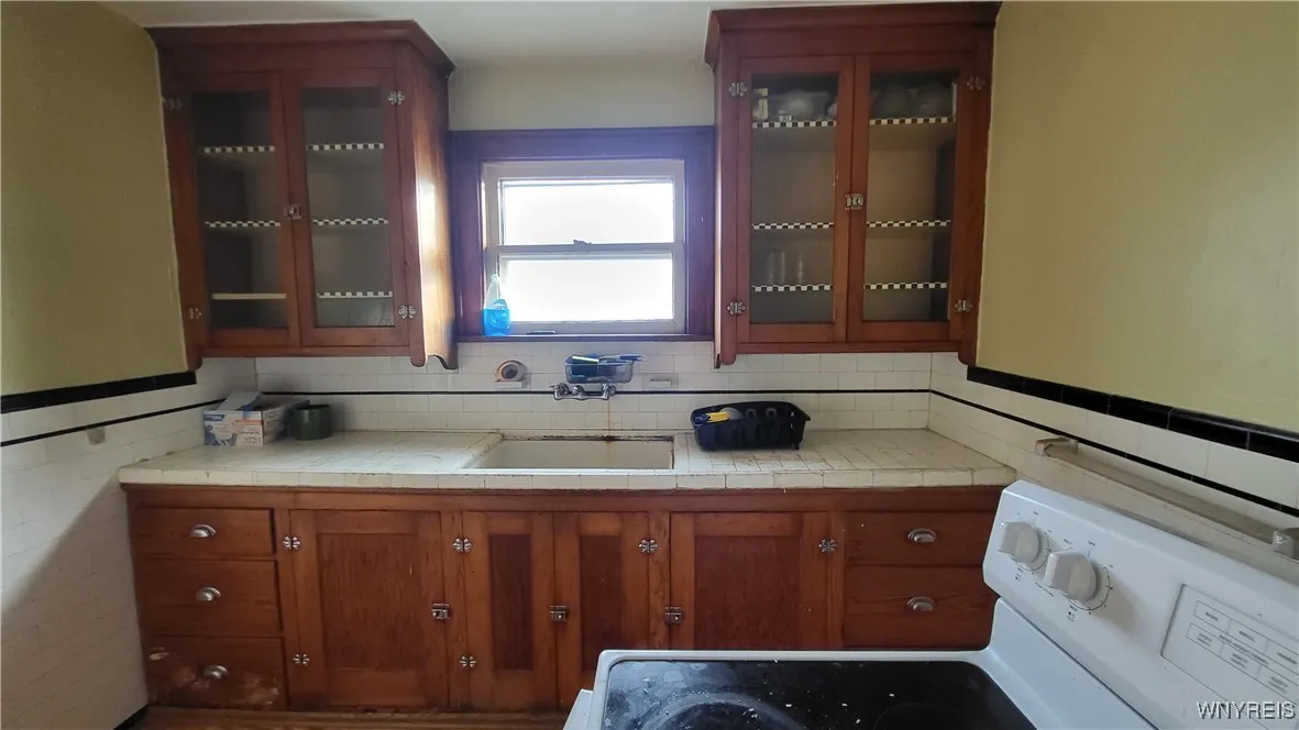 2047 Clinton Street, Buffalo, New York 14206, Buffalo, New York 14206, ,Commercial Sale,For Sale,2047 Clinton Street, Buffalo, New York 14206,0,B1602930