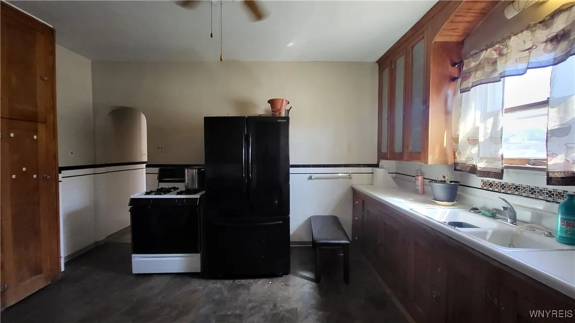 2047 Clinton Street, Buffalo, New York 14206, Buffalo, New York 14206, ,Commercial Sale,For Sale,2047 Clinton Street, Buffalo, New York 14206,0,B1602930