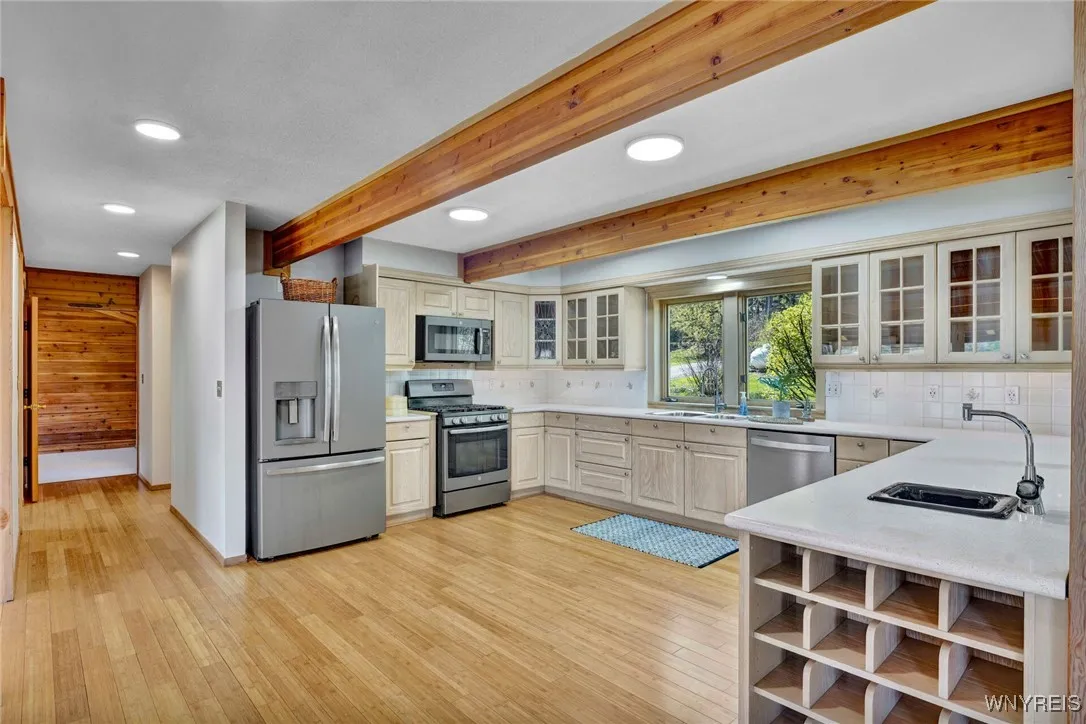 256 West Shore Road, Cuba, New York 14727, Cuba, New York 14727, 4 Bedrooms Bedrooms, 10 Rooms Rooms,3 BathroomsBathrooms,Residential,Closed,256 West Shore Road, Cuba, New York 14727,0,B1587561