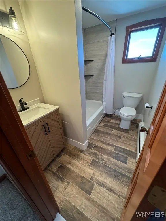 Bedroom 1 & 2 Full Bath