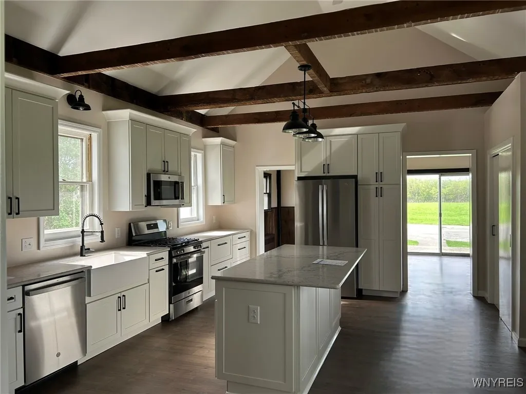 7310 Milestrip Road, Orchard Park, New York 14127, Orchard Park, New York 14127, 4 Bedrooms Bedrooms, 10 Rooms Rooms,2 BathroomsBathrooms,Residential,Closed,7310 Milestrip Road, Orchard Park, New York 14127,B1603116