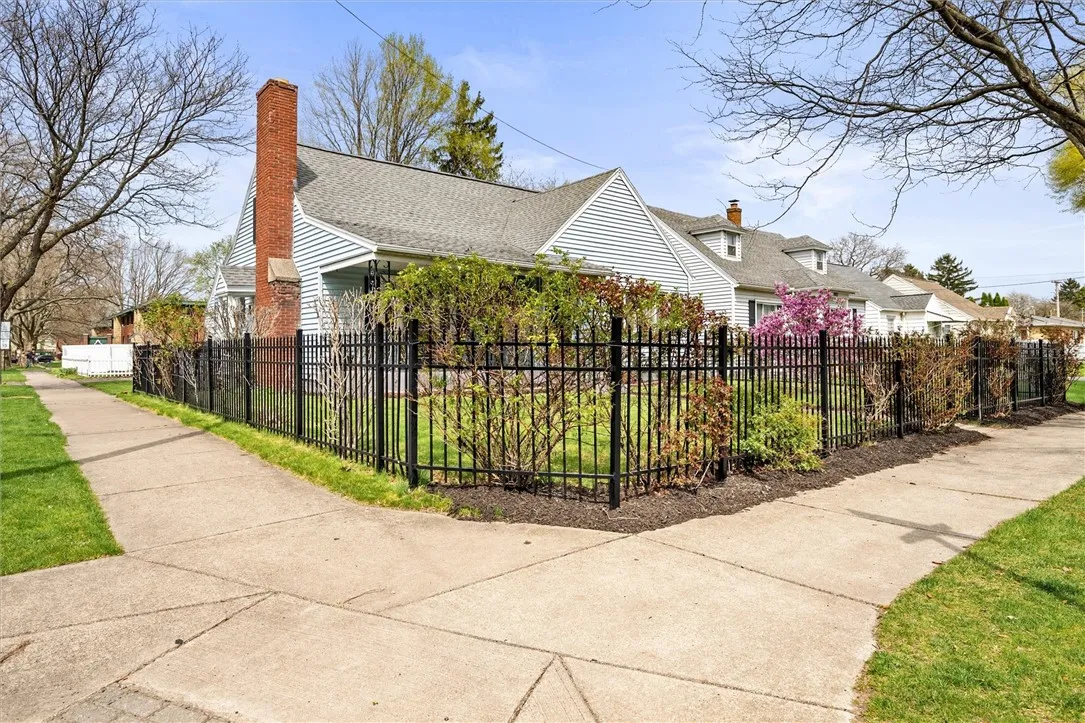 1914 Norton Street, Rochester, New York 14609, Rochester, New York 14609, 3 Bedrooms Bedrooms, 7 Rooms Rooms,1 BathroomBathrooms,Residential,Closed,1914 Norton Street, Rochester, New York 14609,0,R1602763