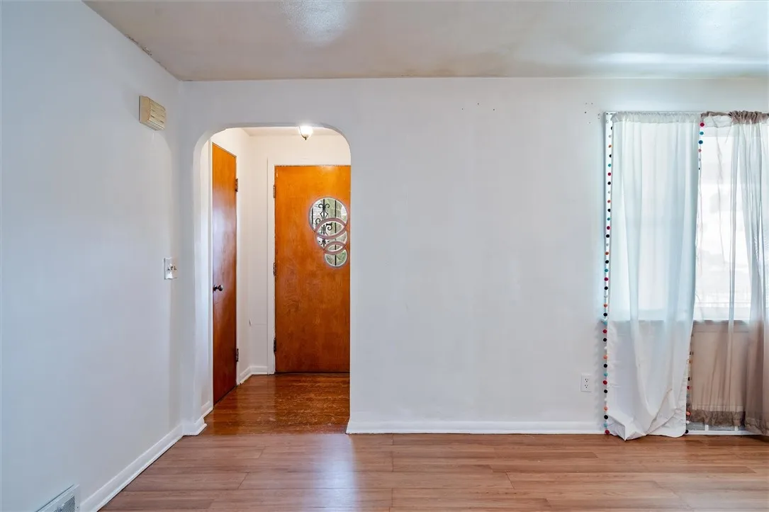 1914 Norton Street, Rochester, New York 14609, Rochester, New York 14609, 3 Bedrooms Bedrooms, 7 Rooms Rooms,1 BathroomBathrooms,Residential,Closed,1914 Norton Street, Rochester, New York 14609,0,R1602763