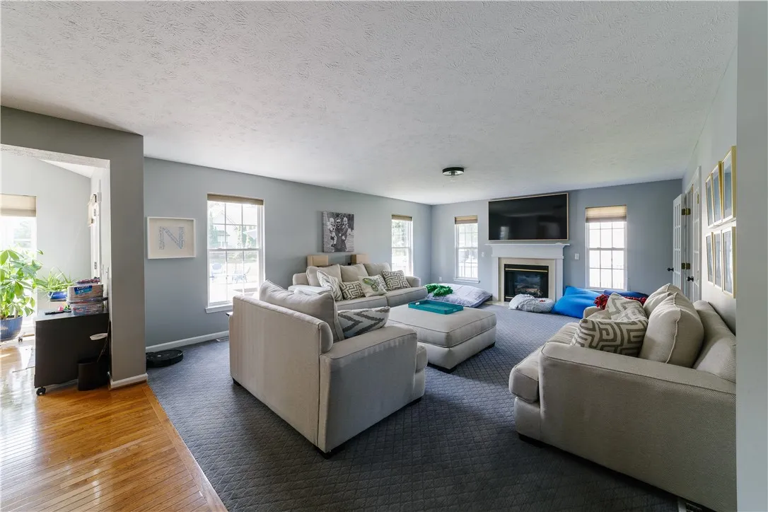 521 Deer Haven Drive, Webster, New York 14580, Webster, New York 14580, 4 Bedrooms Bedrooms, 10 Rooms Rooms,2 BathroomsBathrooms,Residential,Closed,521 Deer Haven Drive, Webster, New York 14580,0,R1603197