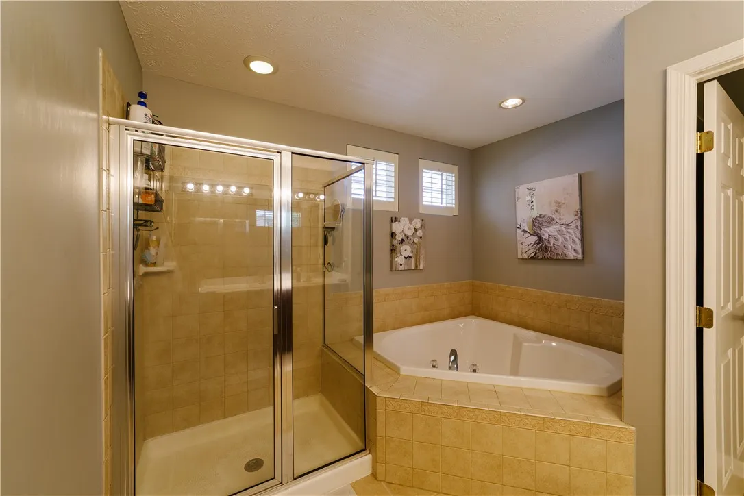 521 Deer Haven Drive, Webster, New York 14580, Webster, New York 14580, 4 Bedrooms Bedrooms, 10 Rooms Rooms,2 BathroomsBathrooms,Residential,Closed,521 Deer Haven Drive, Webster, New York 14580,0,R1603197
