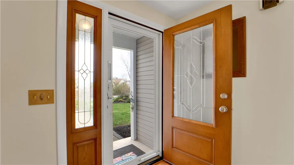 43 Ascott Lane, Webster, New York 14580, Webster, New York 14580, 3 Bedrooms Bedrooms, 7 Rooms Rooms,2 BathroomsBathrooms,Residential,Closed,43 Ascott Lane, Webster, New York 14580,0,R1598772