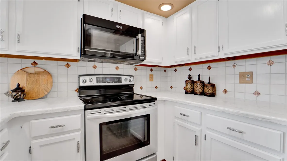 43 Ascott Lane, Webster, New York 14580, Webster, New York 14580, 3 Bedrooms Bedrooms, 7 Rooms Rooms,2 BathroomsBathrooms,Residential,Closed,43 Ascott Lane, Webster, New York 14580,0,R1598772